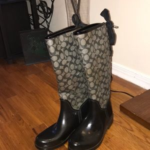 Size 7 Coach rainboots